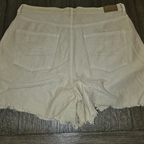 American eagle sz. 12 tan distressed shorts - Picture 3 of 5